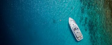 Small Yacht sailing on the great loop