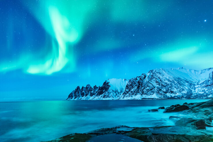 what-s-the-difference-between-the-north-pole-and-the-south-pole