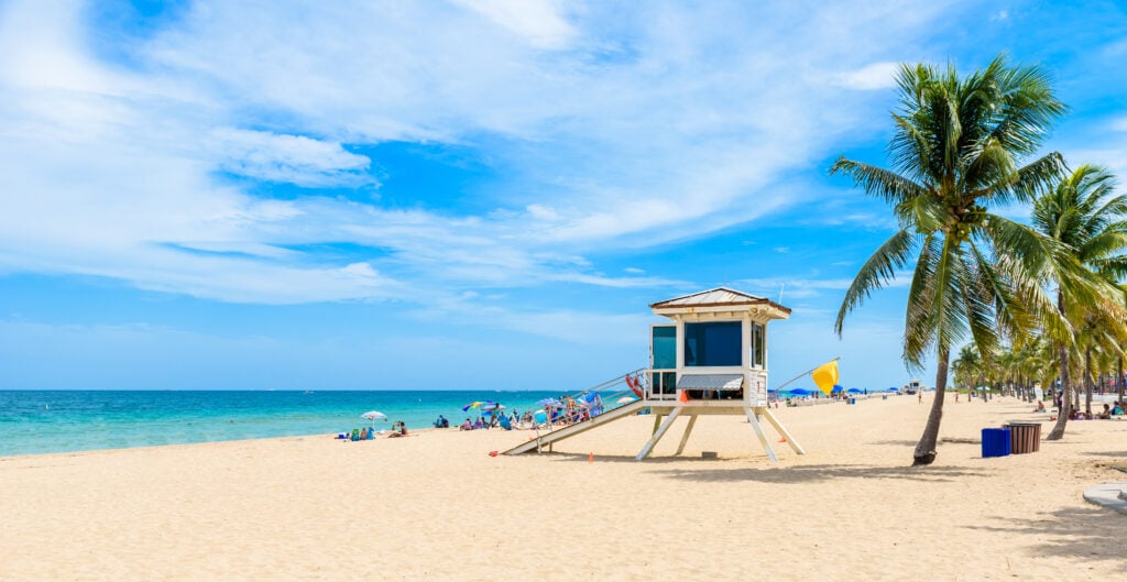a view of the beach in florida