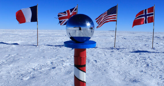the south pole in antarctica