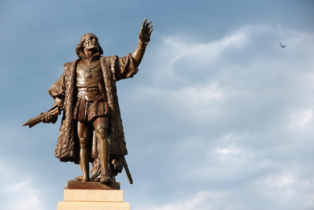 statue of christopher columbus