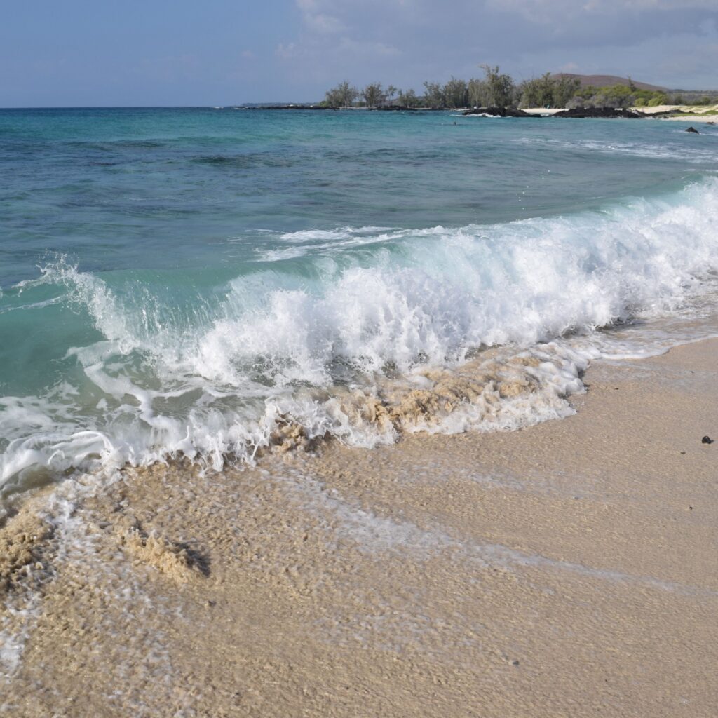 high tide at Makalawena beach, Kailua-Kona, Big Island, Hawaii
